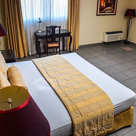 Hotel Victoria San Pedro Sula Kültér fotó